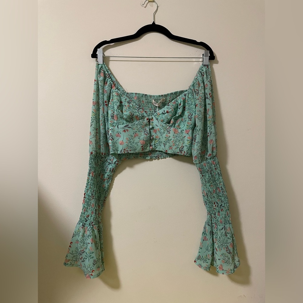 NWT‎ Alice Elle Zaki Off-the-Shoulder Crop Top in Mint Floral - AU 10